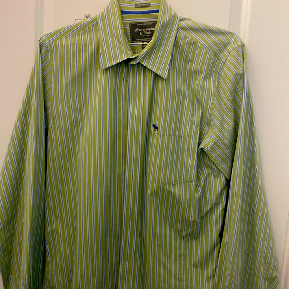 Abercrombie & Fitch men’s dress shirt. Sz XL Green and blue stripe.